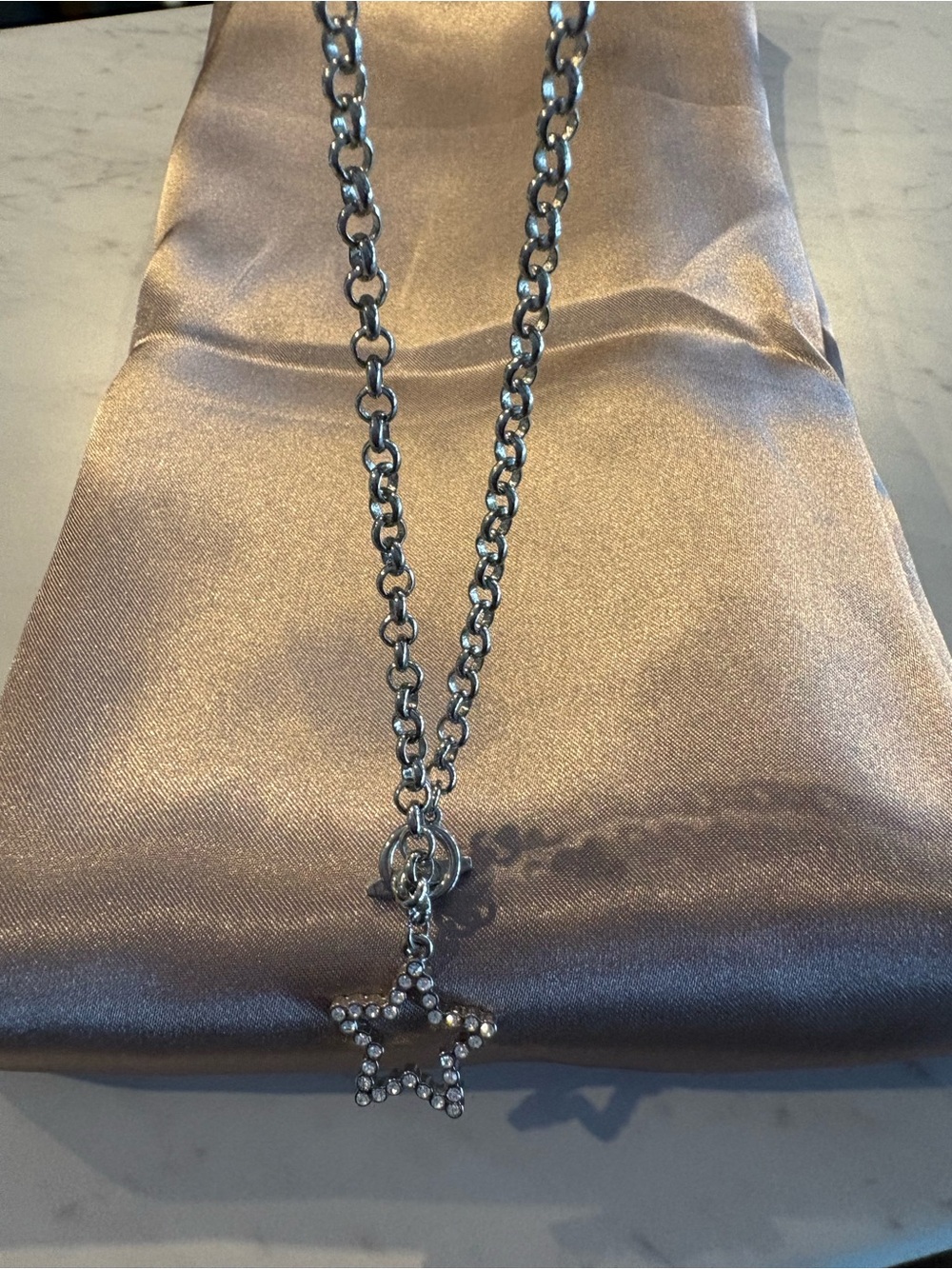 Guess Silver Star Pendant Chain Necklace - Picture 3 of 7
